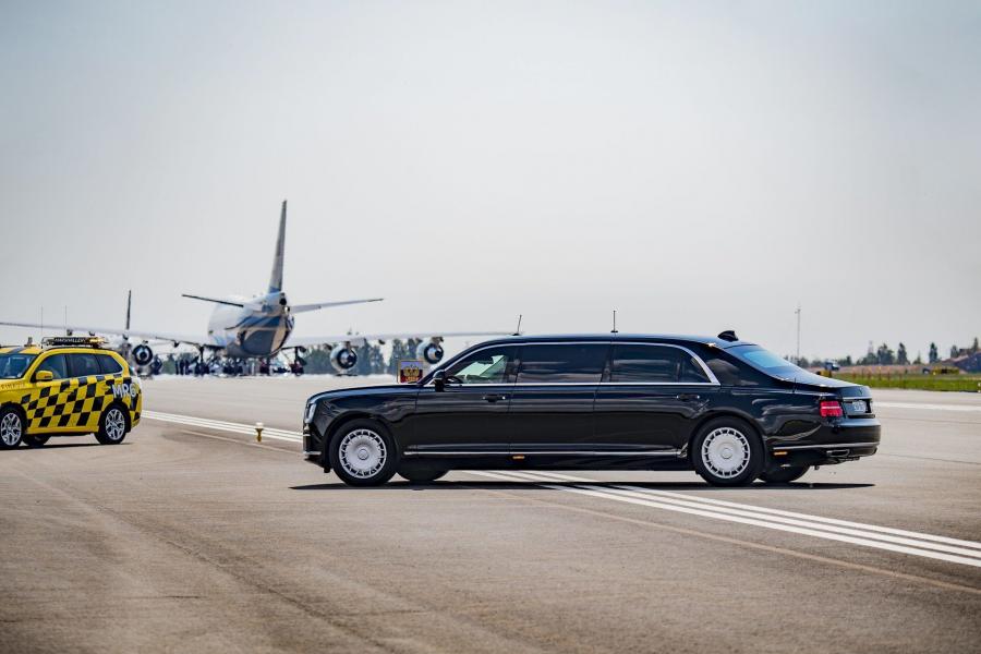  Aurus Senat Limousine (41231SB) 2018 года  (фото 11 из 16)